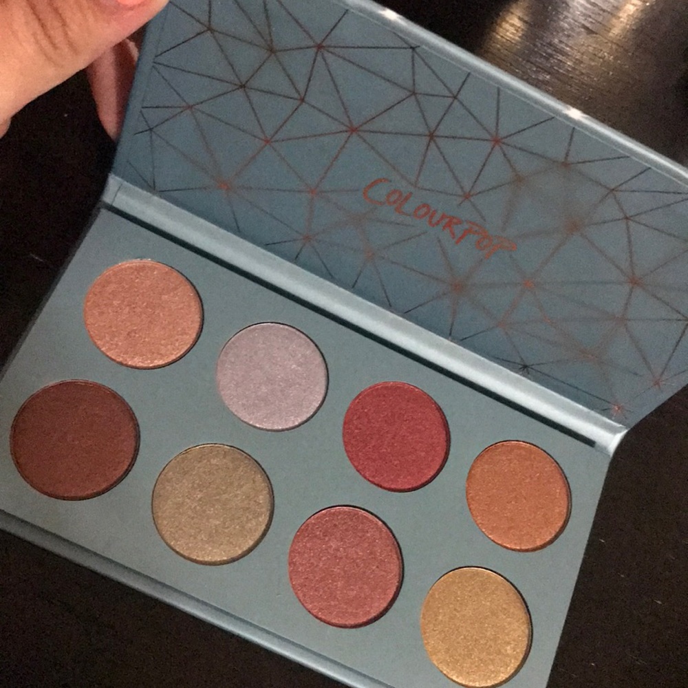 Eye shadow